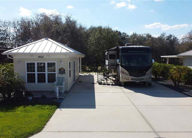 Property at 9414 SE 47th Way, Webster, FL 33597