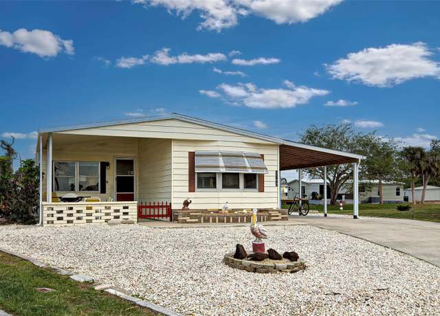 Property at 3300 Blue Jay Ln, Englewood, FL 34224, 2 beds, 2 baths