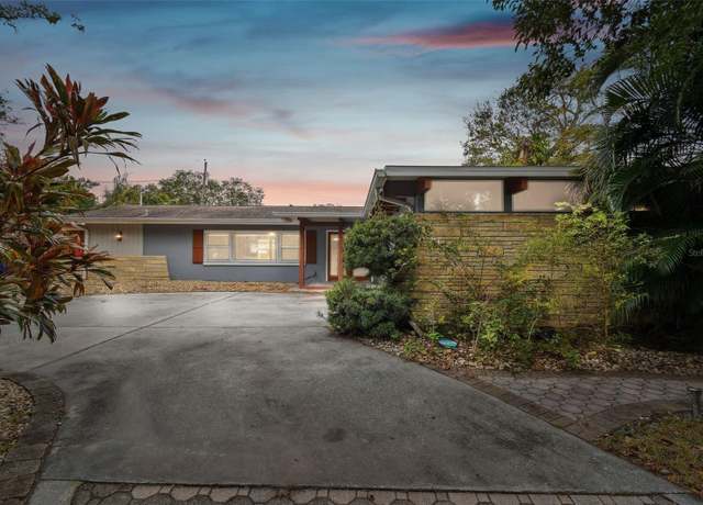 Property at 1824 Southwood Ln, Clearwater, FL 33764, 3 beds, 2 baths