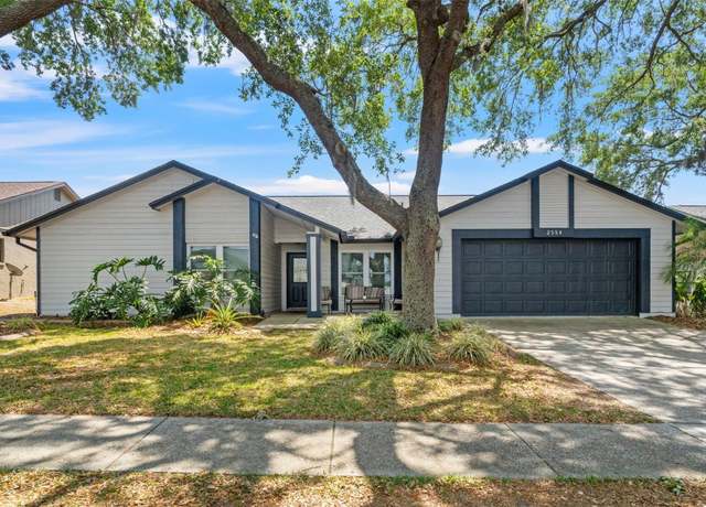 Property at 2554 Brimhollow Dr, Valrico, FL 33596, 4 beds, 2.5 baths