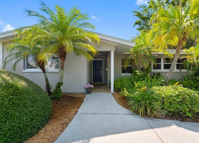 Property at 1701 38th St N, St Petersburg, FL 33713, 2 beds, 2 baths