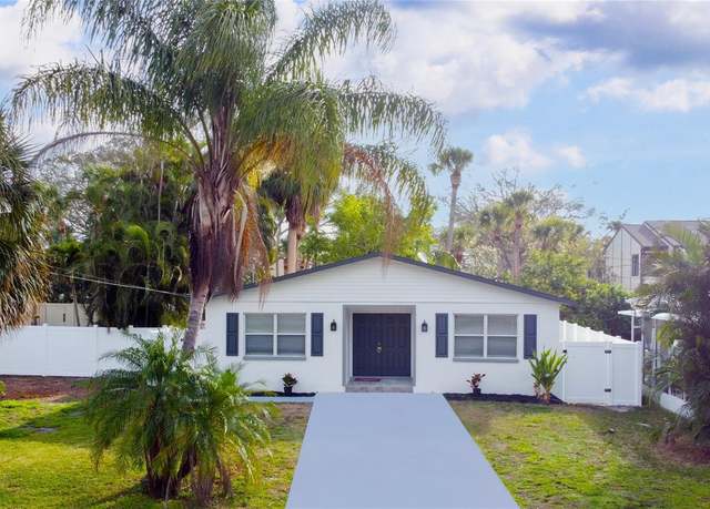 Property at 715 Virginia Ave, Tarpon Springs, FL 34689, 3 beds, 2 baths