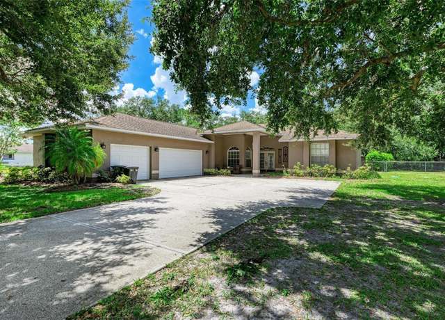 Property at 2611 221st St E, Bradenton, FL 34211, 3 beds, 2 baths