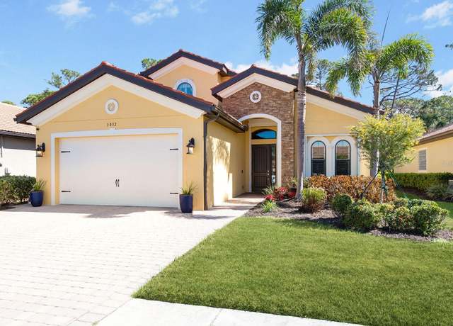 Property at 1012 Bradberry Dr, Nokomis, FL 34275, 3 beds, 2.5 baths