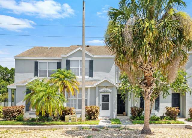 Property at 6025 Osprey Lake Cir, Riverview, FL 33578, 2 beds, 2.5 baths