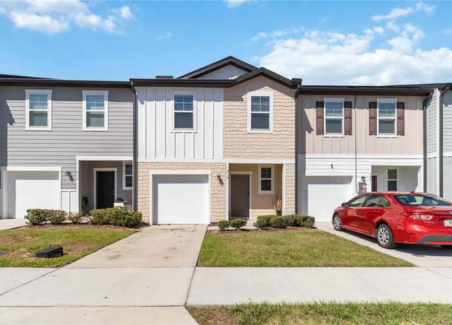 Property at 916 Grandin St, Davenport, FL 33837, 3 beds, 2.5 baths