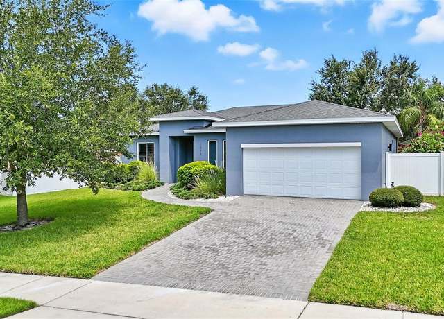 Property at 1075 Chase Dr, Winter Garden, FL 34787, 4 beds, 2 baths