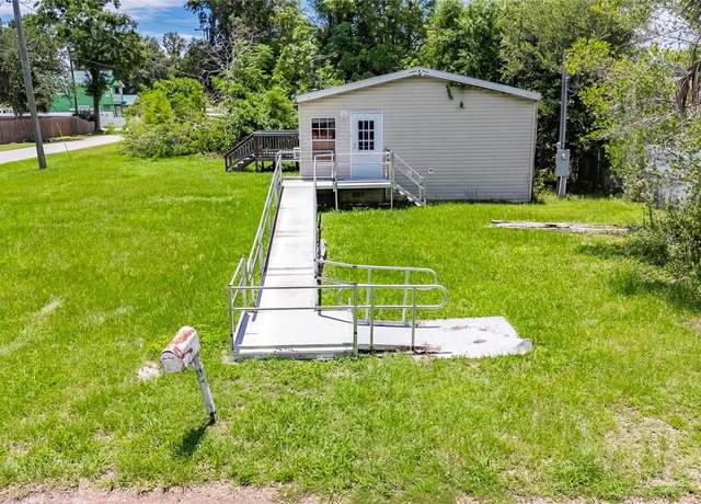Property at 12902 Pittsfield Ave, Tampa, FL 33624