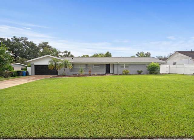 Property at 605 Gay Ann Dr, Valrico, FL 33594, 3 beds, 2.5 baths