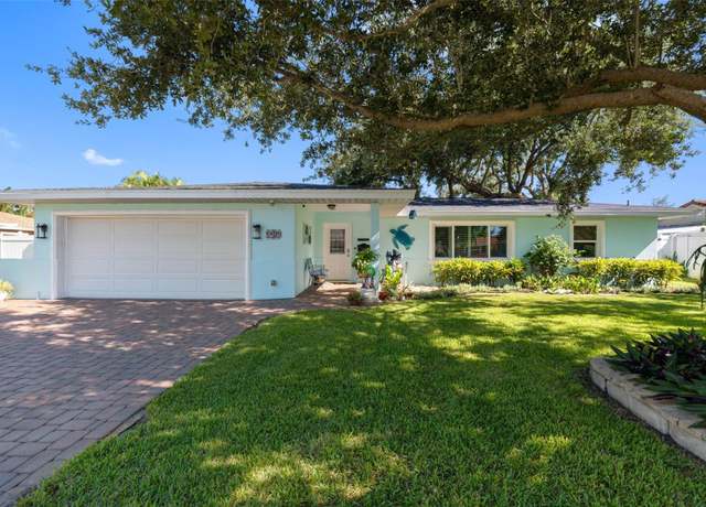 Property at 1131 45th Ave NE, St Petersburg, FL 33703, 4 beds, 3 baths