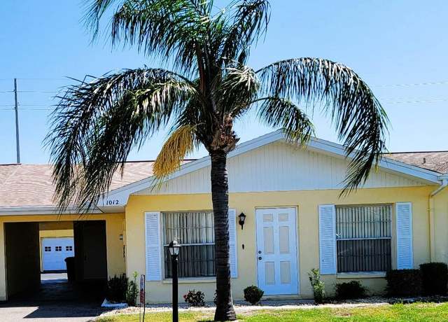 Property at 1012 Warwick Ct, Sun City Center, FL 33573, 2 beds, 2 baths