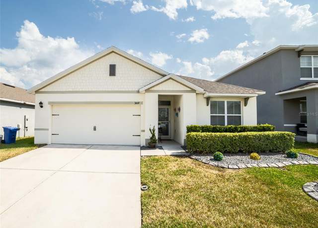 Property at 3017 Country Club Cir, Winter Haven, FL 33881, 3 beds, 2 baths