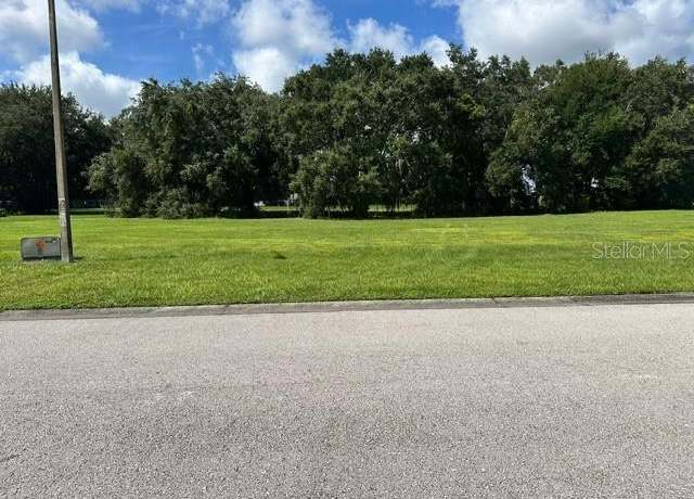 Property at 114 Laynewade Rd, Polk City, FL 33868