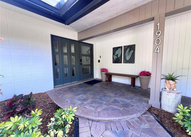 Property at 1904 Del Crest Pl, Lakeland, FL 33803, 7 beds, 5 baths