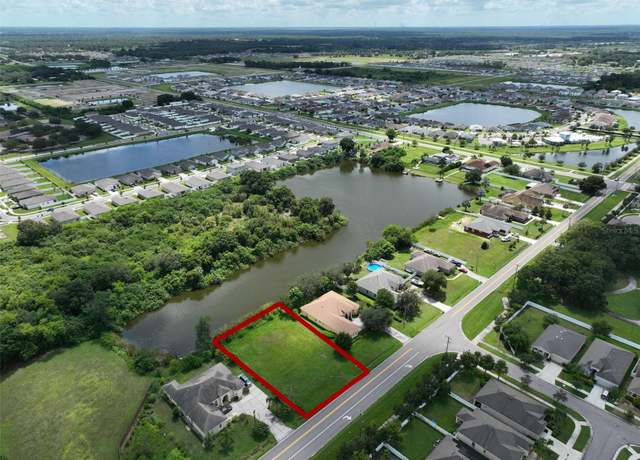 Property at 1102 6th St SE, Ruskin, FL 33570