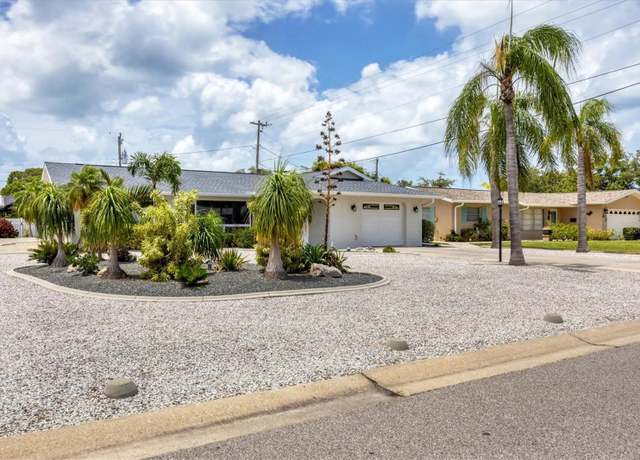 Property at 325 Fiesole St, Venice, FL 34285, 3 beds, 2 baths