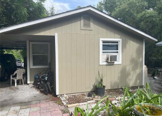 Property at 1874 Douglas Ave, Clearwater, FL 33755, 3 beds, 1 bath