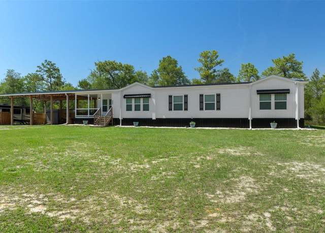 Property at 7113 E Shadywoods Ct, Floral City, FL 34436, 4 beds, 3 baths