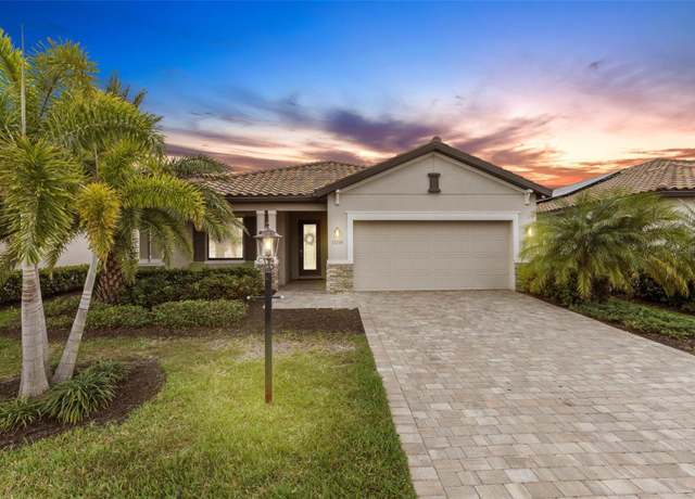 Property at 17234 Blue Ridge Pl, Bradenton, FL 34211, 3 beds, 3 baths