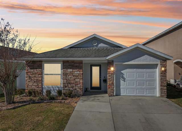 Property at 12306 NE 48th Way, Oxford, FL 34484, 3 beds, 2 baths