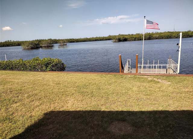 Property at 162 Martinique Rd, North Port, FL 34287, 2 beds, 2 baths