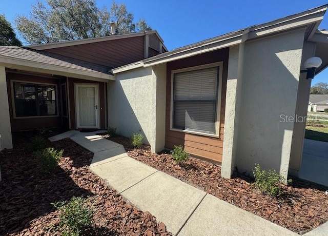 Property at 4542 NE 4th St, Ocala, FL 34470, 3 beds, 2 baths