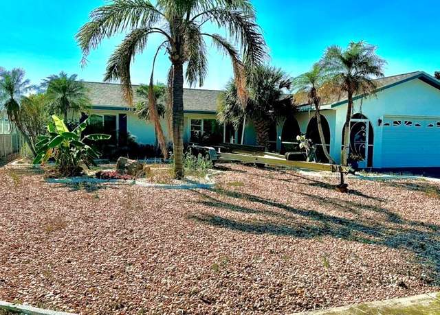 Property at 6526 Senegal Palm Way, Apollo Beach, FL 33572, 3 beds, 2 baths