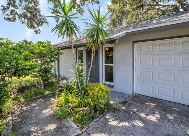 Property at 3721 140th Ave, Largo, FL 33771, 2 beds, 1 bath