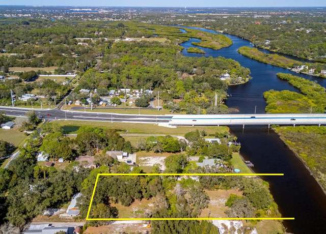 Property at 5118 45th Ave E, Bradenton, FL 34203