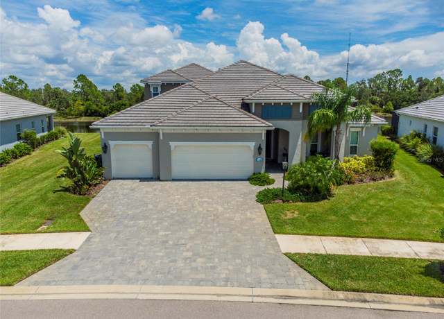 Property at 12444 Destin Loop, Venice, FL 34293, 5 beds, 4 baths