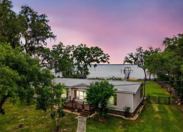 Property at 386 Cedar Creek Rd, Palatka, FL 32177, 4 beds, 3 baths