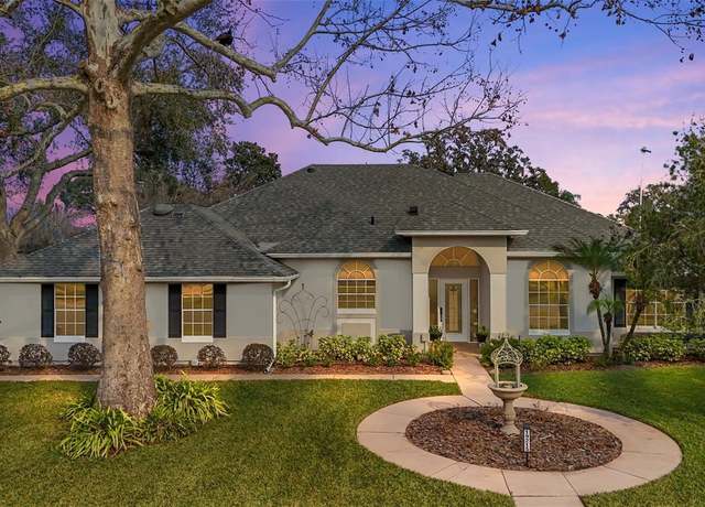 Property at 19215 Park Place Blvd, Eustis, FL 32736, 3 beds, 2 baths