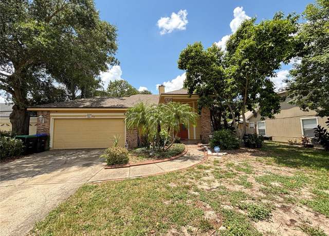 Property at 2706 Gretagreen Ct, Orlando, FL 32835, 4 beds, 2.5 baths