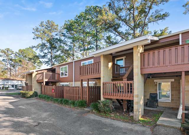 Property at 3934 SW 26th Dr #7, Gainesville, FL 32608, 2 beds, 1.5 baths