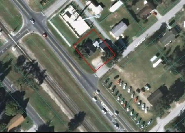 Property at 6117 SE Earp Rd, Belleview, FL 34420, 4 beds, 2 baths