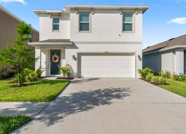 Property at 35780 Sunflower Hill Dr, Zephyrhills, FL 33541, 5 beds, 3 baths