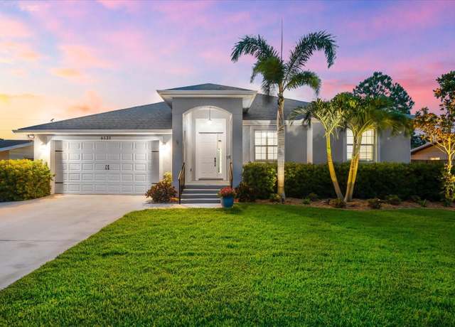 Property at 6121 33rd Ave N, St Petersburg, FL 33710, 3 beds, 2 baths