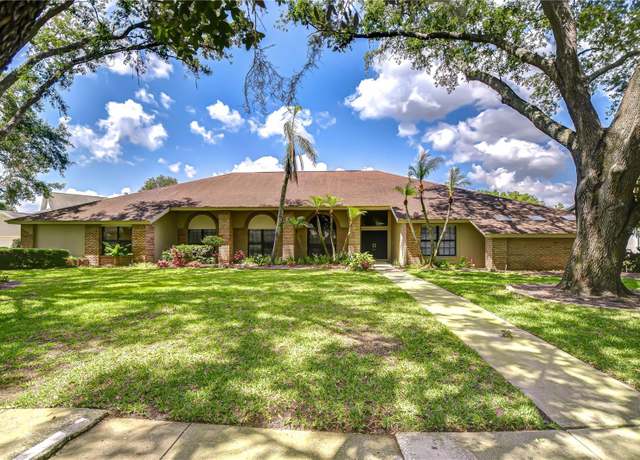 Property at 17917 Clear Lake Dr, Lutz, FL 33548, 5 beds, 4 baths
