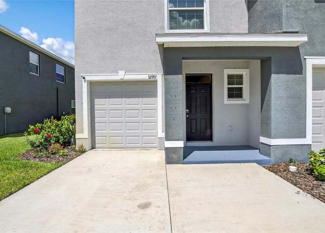 Property at 32997 Kaloko Rd, Wesley Chapel, FL 33543, 3 beds, 2.5 baths