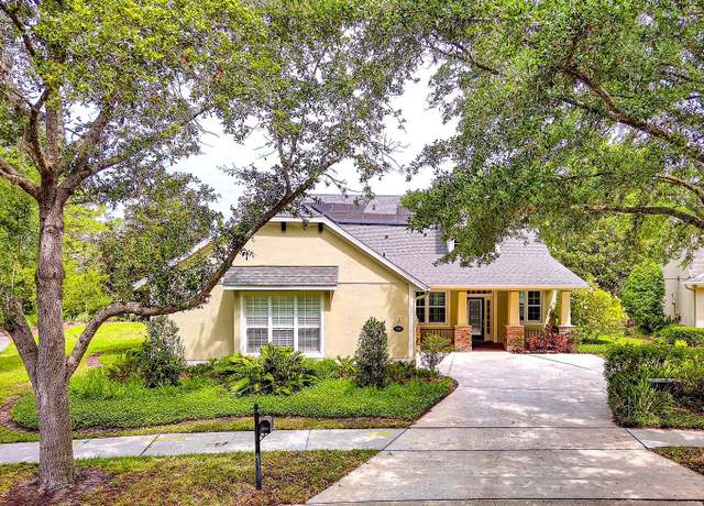 Property at 1018 Heron Point Cir, Deland, FL 32724, 4 beds, 2.5 baths