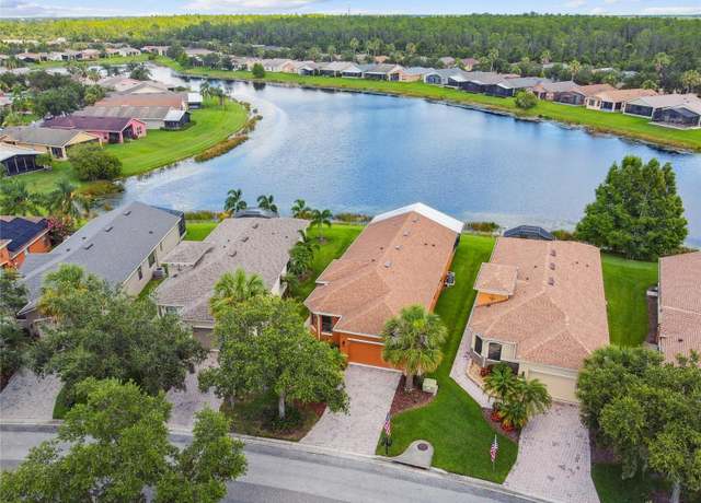 Property at 925 Grand Canal Dr, Poinciana, FL 34759, 2 beds, 2 baths