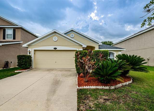 Property at 20229 Natures Spirit Dr, Tampa, FL 33647, 4 beds, 2 baths