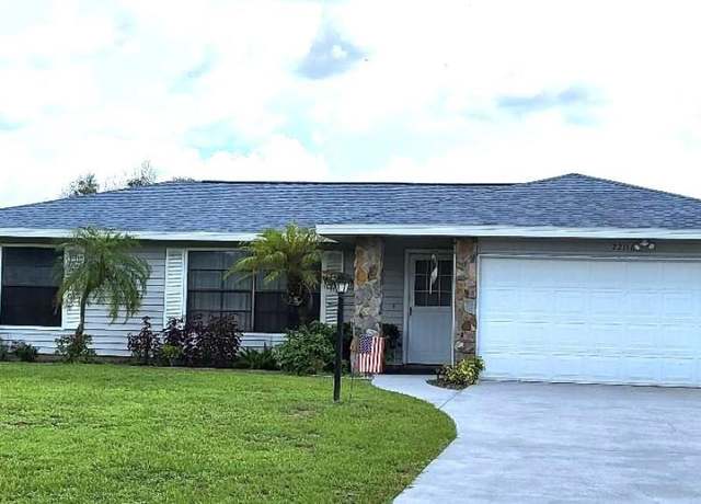 Property at 22116 26th Ave E, Bradenton, FL 34211, 4 beds, 2 baths