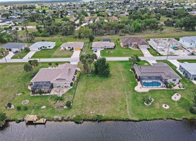 Property at 82 Mark Twain Ln, Rotonda West, FL 33947