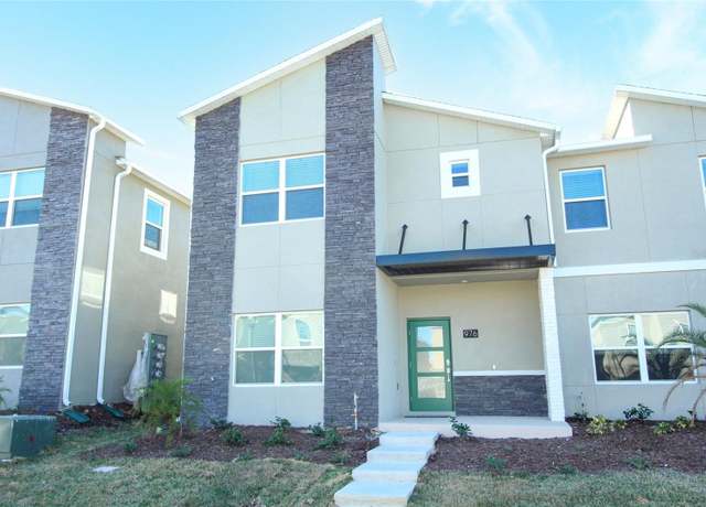 Property at 976 Leader St, Davenport, FL 33896, 5 beds, 4 baths