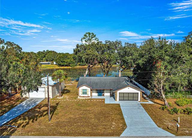 Property at 17757 SE 28th Ln, Silver Springs, FL 34488, 3 beds, 2 baths
