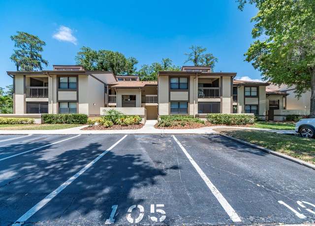 Property at 105 Woodlake Wynde, Oldsmar, FL 34677, 2 beds, 2 baths
