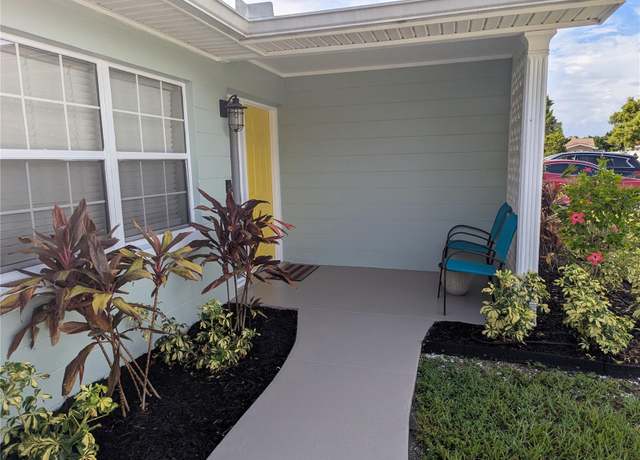 Property at 9353 110th St, Seminole, FL 33772, 3 beds, 2 baths