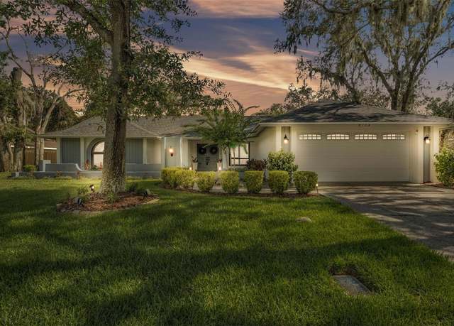 Property at 2713 Laurel Oak Dr, Plant City, FL 33566, 4 beds, 2 baths