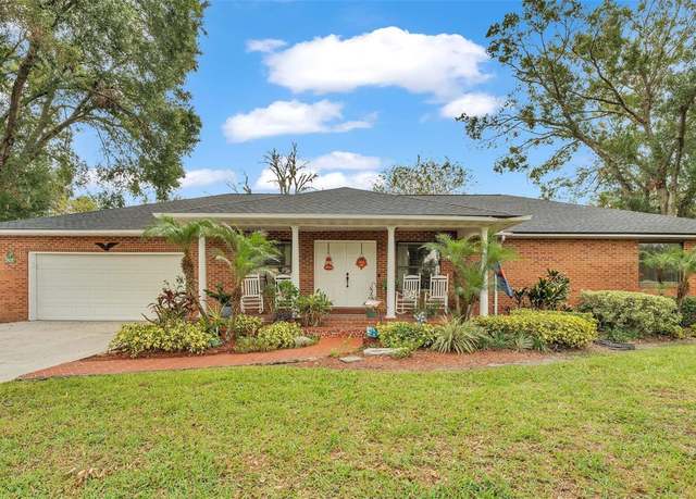 Property at 4264 Stafford Dr, Winter Haven, FL 33880, 3 beds, 3 baths